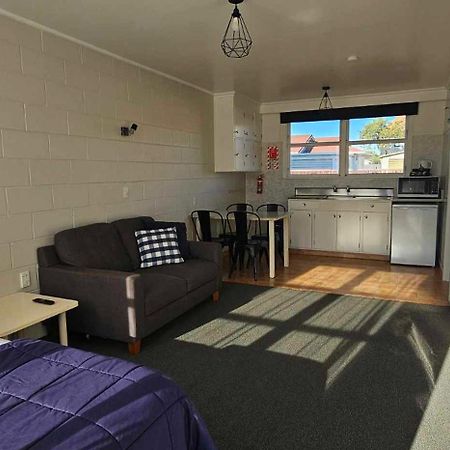 Endeavour Lodge Motel Gisborne Exterior photo